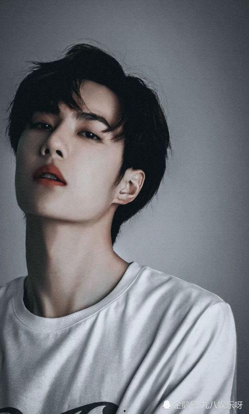 王一博照片爆料最新图片,魅力四溢演绎时尚态度